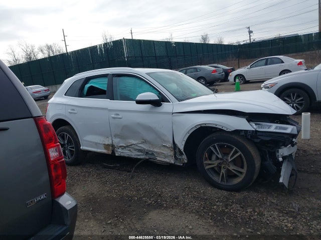 44625550 :رقم المزاد ، WA1E2AFY1L2049455 vin ، 2020 Audi Q5 Premium Plus 55 Tfsi E Quattro S Tronic مزاد بيع