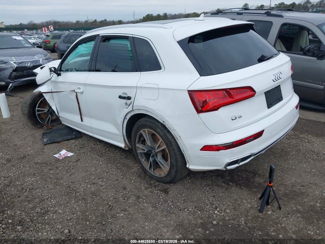 44625550 :رقم المزاد ، WA1E2AFY1L2049455 vin ، 2020 Audi Q5 Premium Plus 55 Tfsi E Quattro S Tronic مزاد بيع