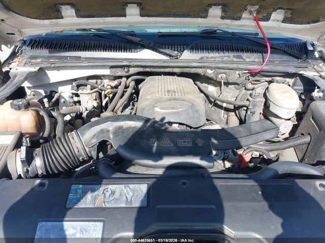 2003 CHEVROLET SUBURBAN 1500 1GNEC16ZX3R257554 Photo 9