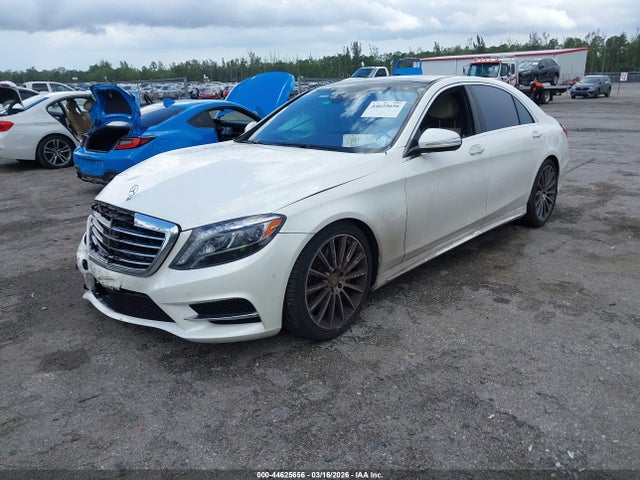 2015 MERCEDES-BENZ S 550 WDDUG8CB8FA109968 Photo 1