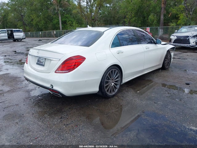 2015 MERCEDES-BENZ S 550 WDDUG8CB8FA109968 Photo 3