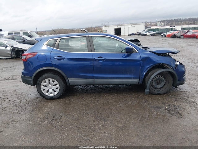 JN1BJ1CVXLW262227 Nissan Rogue Sport S Fwd Xtronic Cvt