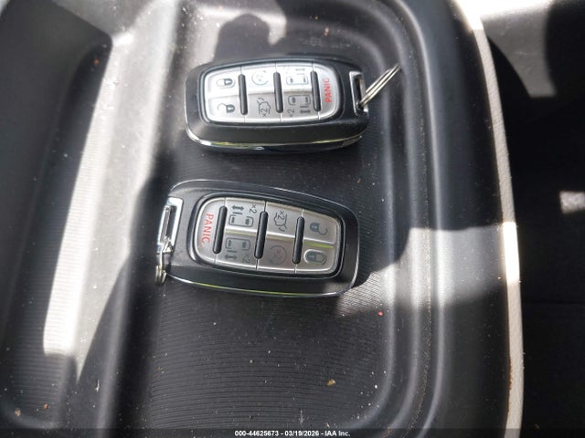 2018 CHRYSLER PACIFICA 2C4RC1BG2JR154845 Photo 10