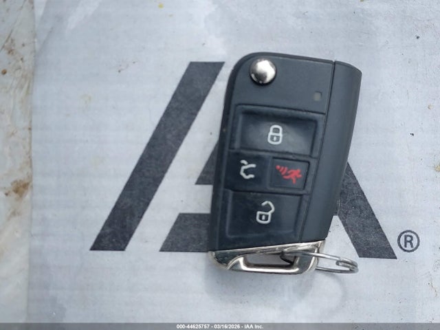 2018 Volkswagen Tiguan 2.0t Se/2.0t Sel მანქანა იყიდება აუქციონზე, vin: 3VV2B7AX7JM059988, აუქციონის ნომერი: 44625757