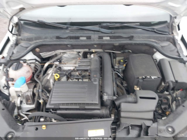 2017 Volkswagen Jetta 1.4t Se მანქანა იყიდება აუქციონზე, vin: 3VWDB7AJ1HM351999, აუქციონის ნომერი: 44625774