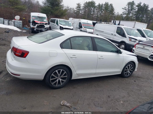 2017 Volkswagen Jetta 1.4t Se მანქანა იყიდება აუქციონზე, vin: 3VWDB7AJ1HM351999, აუქციონის ნომერი: 44625774