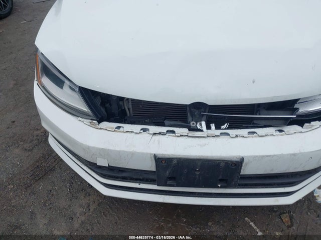 2017 Volkswagen Jetta 1.4t Se მანქანა იყიდება აუქციონზე, vin: 3VWDB7AJ1HM351999, აუქციონის ნომერი: 44625774