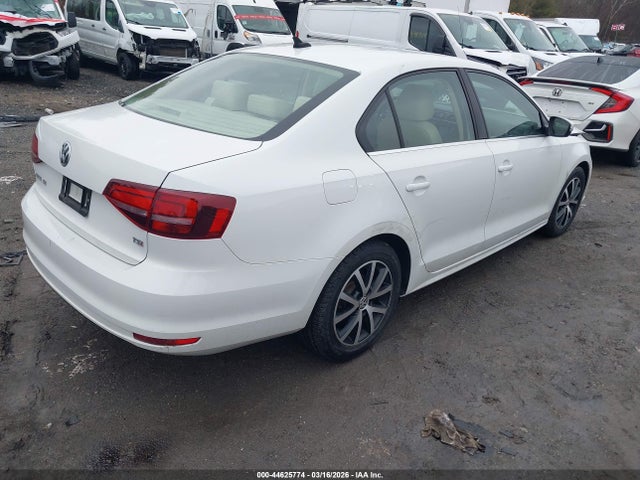 2017 Volkswagen Jetta 1.4t Se მანქანა იყიდება აუქციონზე, vin: 3VWDB7AJ1HM351999, აუქციონის ნომერი: 44625774