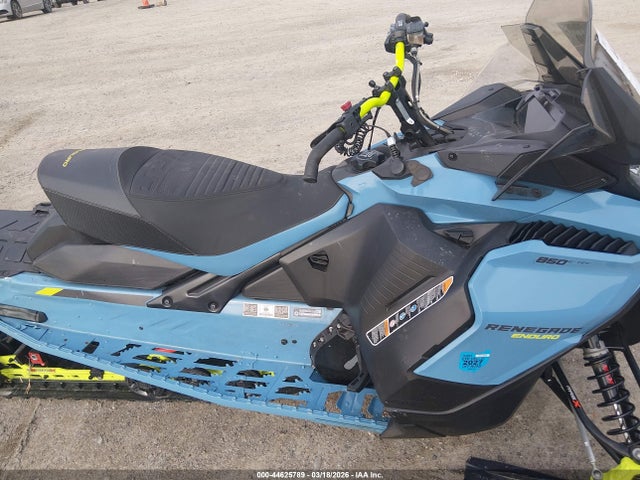 Ski-Doo Renegade Enduro 850 2022 02BPCURND0NV00047 Image 5