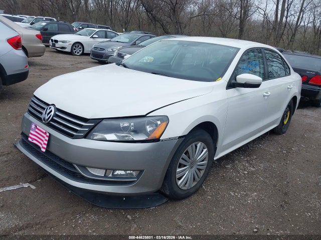 Продаж на аукціоні авто 2014 Volkswagen Passat 1.8t S, vin: 1VWAT7A31EC037395, номер лоту: 44625801