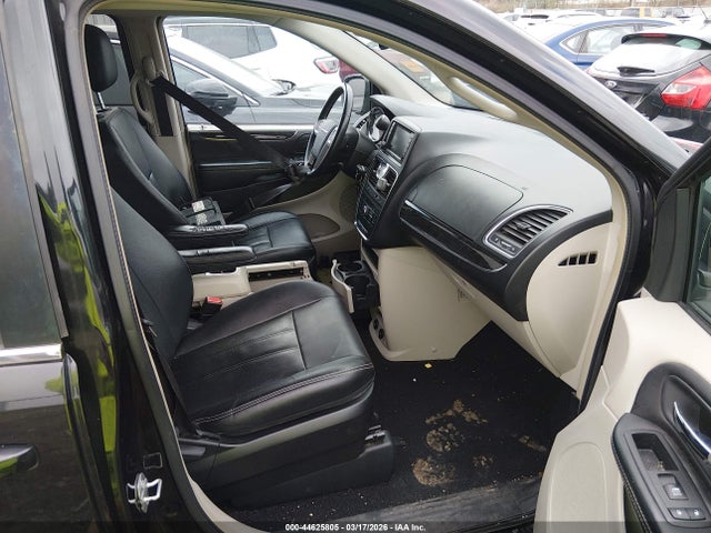 2016 Chrysler Town & Country Touring მანქანა იყიდება აუქციონზე, vin: 2C4RC1BG1GR292630, აუქციონის ნომერი: 44625805