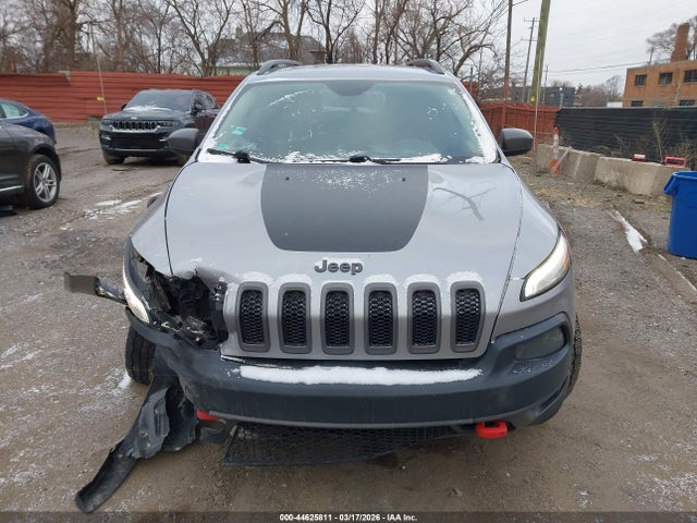 2017 Jeep Cherokee Trailhawk მანქანა იყიდება აუქციონზე, vin: 1C4PJMBS3HW558029, აუქციონის ნომერი: 44625811