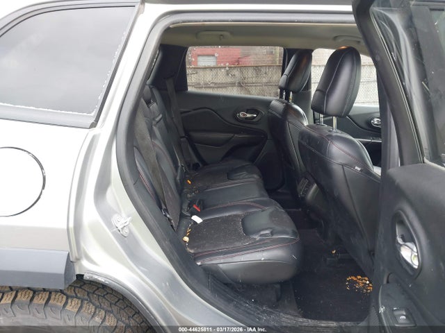 2017 Jeep Cherokee Trailhawk მანქანა იყიდება აუქციონზე, vin: 1C4PJMBS3HW558029, აუქციონის ნომერი: 44625811