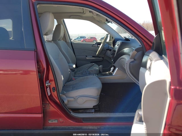 2013 SUBARU FORESTER JF2SHACC8DH411314 Photo 4