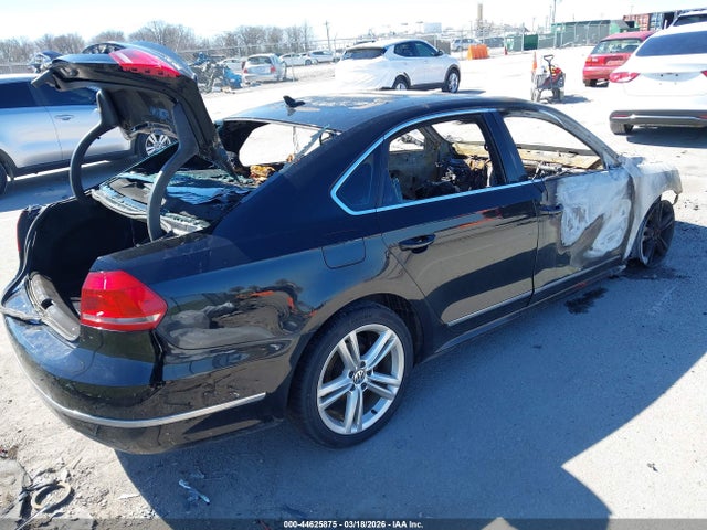 2015 Volkswagen Passat 2.0l Tdi Sel Premium მანქანა იყიდება აუქციონზე, vin: 1VWCV7A34FC026637, აუქციონის ნომერი: 44625875