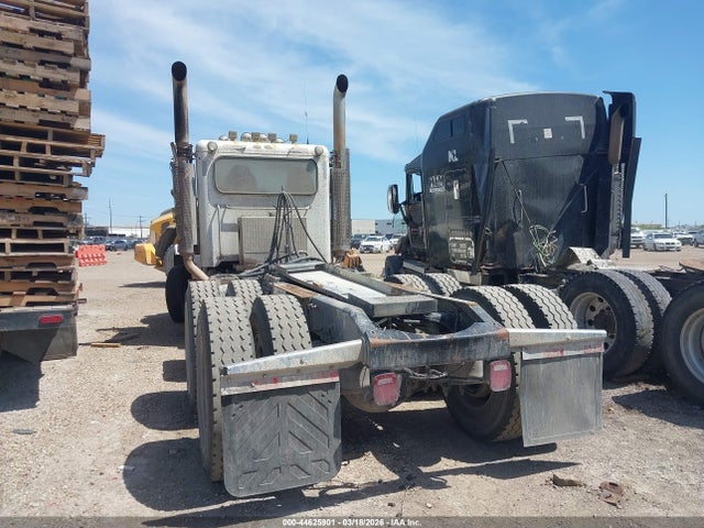 2013 Peterbilt 389 მანქანა იყიდება აუქციონზე, vin: 1XPXD40X0DD176034, აუქციონის ნომერი: 44625901