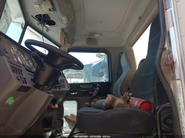 2013 Peterbilt 389 მანქანა იყიდება აუქციონზე, vin: 1XPXD40X0DD176034, აუქციონის ნომერი: 44625901