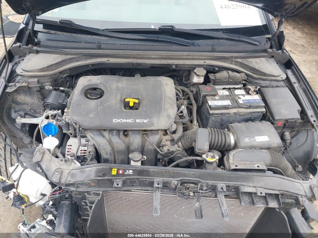 Hyundai ELANTRA SE 2017 5NPD84LF2HH156802 Image 10