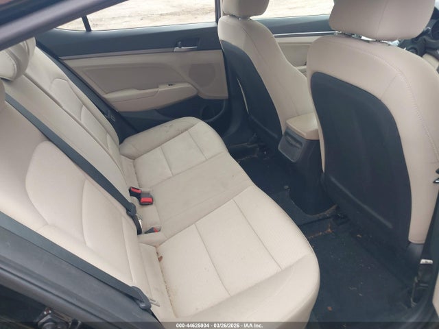 Hyundai ELANTRA SE 2017 5NPD84LF2HH156802 Image 8
