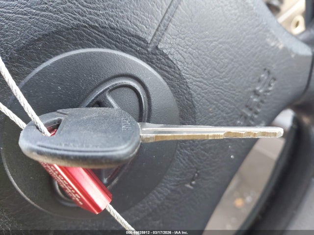 2003 HYUNDAI ELANTRA KMHDN45DX3U587497 Photo 10