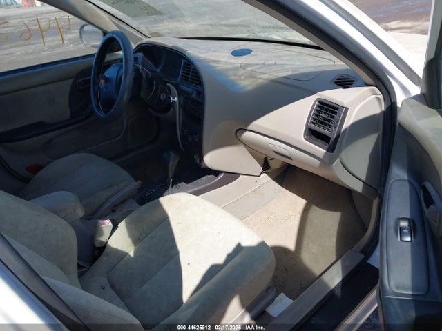 2003 HYUNDAI ELANTRA KMHDN45DX3U587497 Photo 4