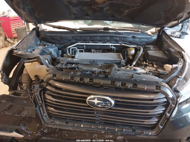 44625959 :رقم المزاد ، 4S4WMAPD1N3411146 vin ، 2022 Subaru Ascent Limited مزاد بيع
