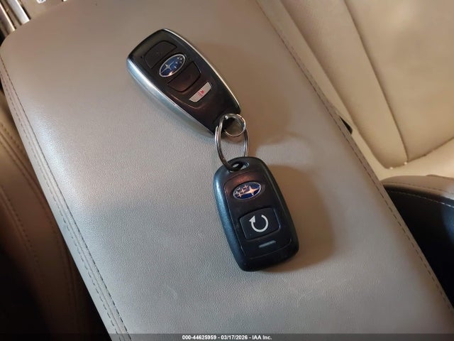 44625959 :رقم المزاد ، 4S4WMAPD1N3411146 vin ، 2022 Subaru Ascent Limited مزاد بيع