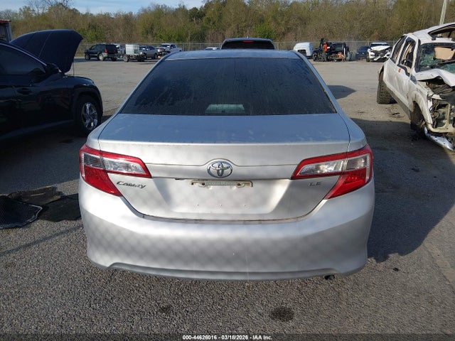 2014 Toyota Camry Le მანქანა იყიდება აუქციონზე, vin: 4T4BF1FK2ER443497, აუქციონის ნომერი: 44626016
