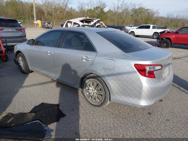 2014 Toyota Camry Le მანქანა იყიდება აუქციონზე, vin: 4T4BF1FK2ER443497, აუქციონის ნომერი: 44626016