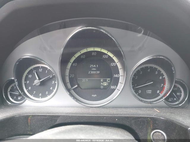 44626028 :رقم المزاد ، WDDHF8HB6AA103768 vin ، 2010 Mercedes-benz E 350 4matic مزاد بيع