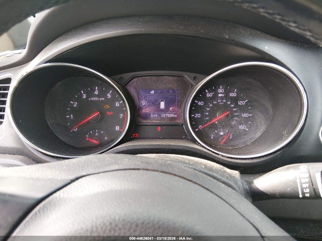 KNDMB5C15H6267804 KIA SEDONA LX