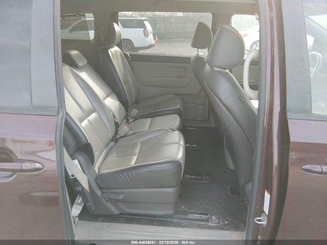KNDMB5C15H6267804 KIA SEDONA LX