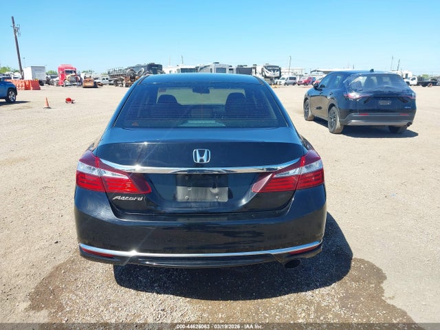 Продажа на аукционе авто 2017 Honda Accord Lx, vin: 1HGCR2F32HA205150, номер лота: 44626063