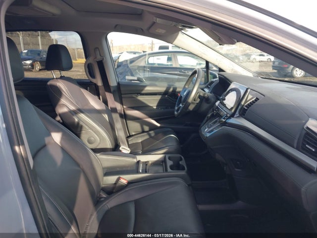 Honda Odyssey Touring 2024 5FNRL6H80RB020176 Image 5