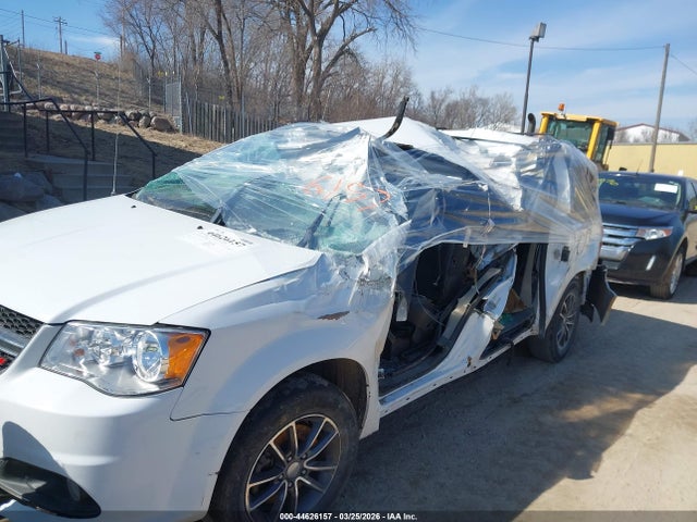 Продажа на аукционе авто 2017 Dodge Grand Caravan Sxt, vin: 2C4RDGCGXHR730996, номер лота: 44626157