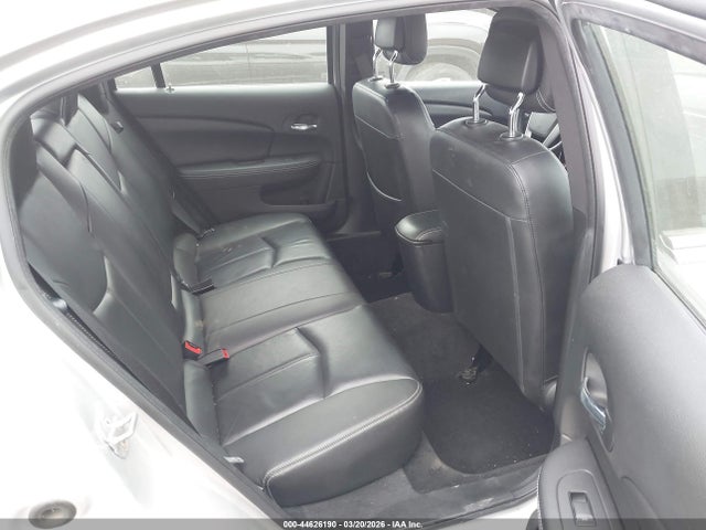 2011 Chrysler 200 Limited მანქანა იყიდება აუქციონზე, vin: 1C3BC2FB3BN500586, აუქციონის ნომერი: 44626190