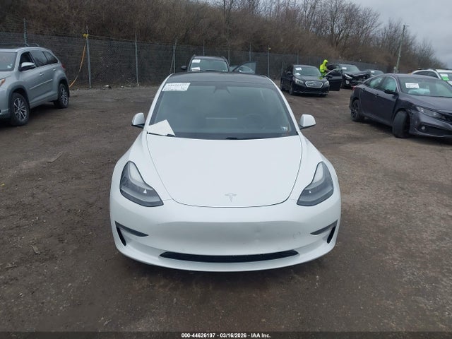 2021 Tesla Model 3 Long Range Dual Motor All-wheel Drive მანქანა იყიდება აუქციონზე, vin: 5YJ3E1EB7MF974726, აუქციონის ნომერი: 44626197