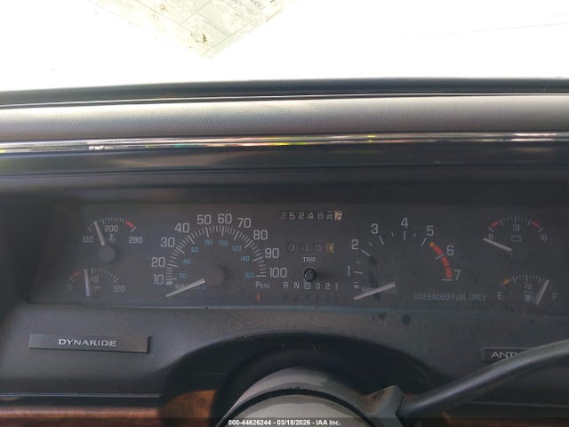44626244 :رقم المزاد ، 1G4CW52L3R1626063 vin ، 1994 Buick Park Avenue مزاد بيع