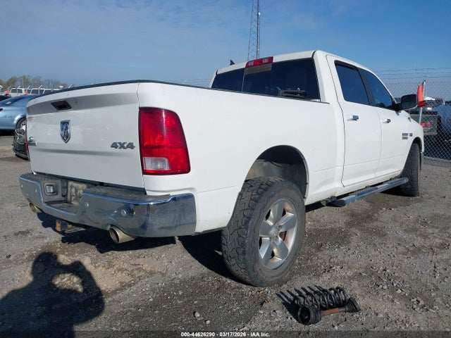 2018 RAM 1500 1C6RR7TT1JS116834 Photo 3