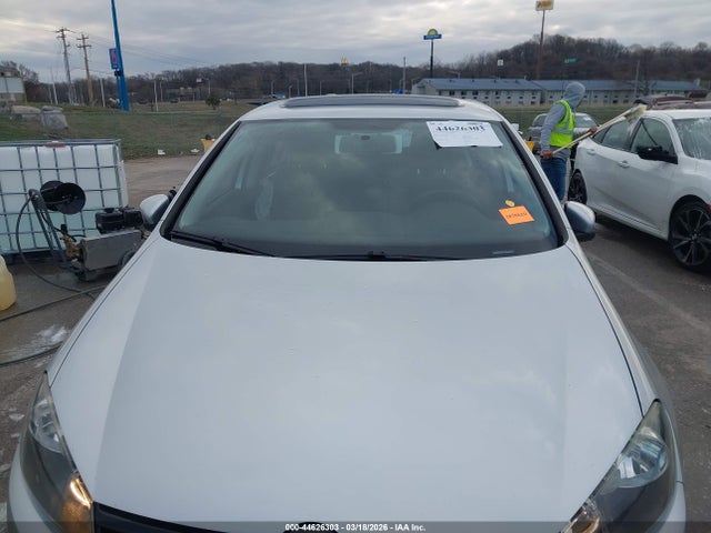 44626303 :رقم المزاد ، WVWDB7AJ6DW058631 vin ، 2013 Volkswagen Golf 2.5l 4-door مزاد بيع
