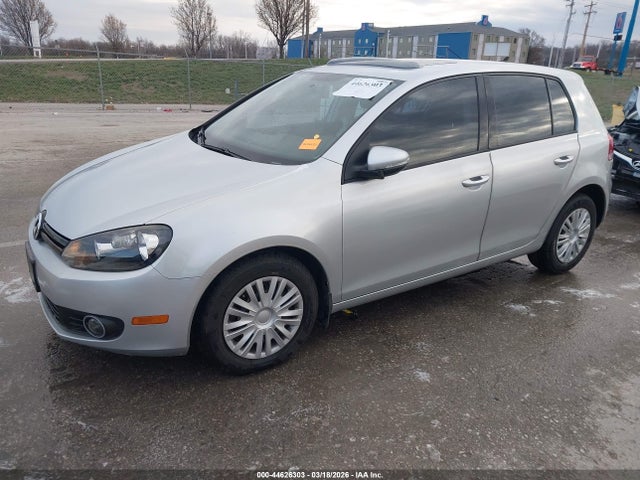44626303 :رقم المزاد ، WVWDB7AJ6DW058631 vin ، 2013 Volkswagen Golf 2.5l 4-door مزاد بيع