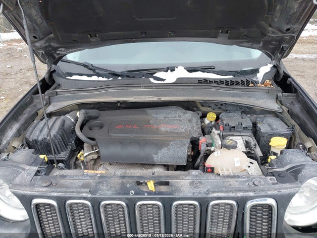 44626319 :رقم المزاد ، ZACCJBBT6GPE29306 vin ، 2016 Jeep Renegade Latitude مزاد بيع