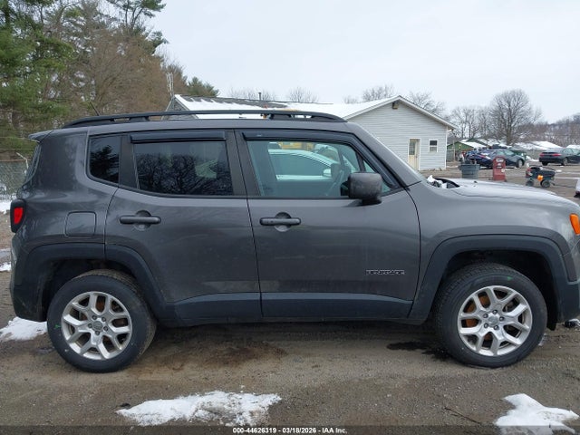 44626319 :رقم المزاد ، ZACCJBBT6GPE29306 vin ، 2016 Jeep Renegade Latitude مزاد بيع