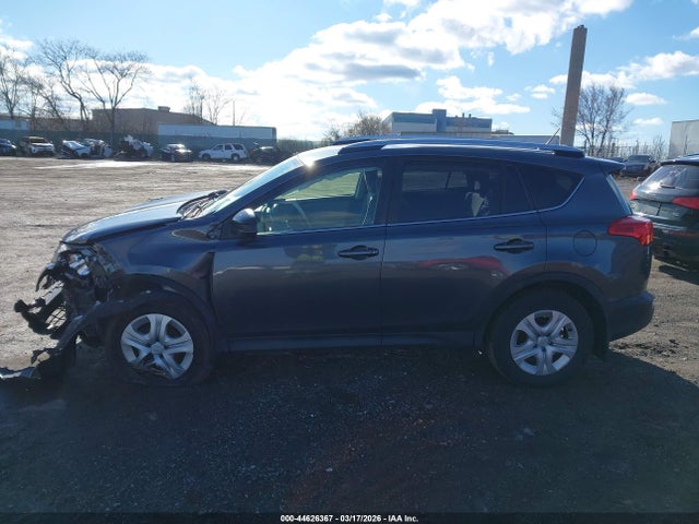 Toyota RAV4 LE 2014 JTMBFREV6ED080615 Image 14