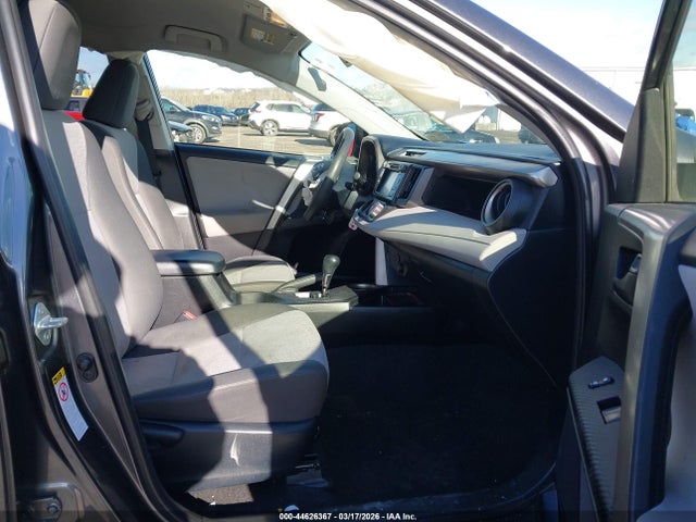 Toyota RAV4 LE 2014 JTMBFREV6ED080615 Image 5