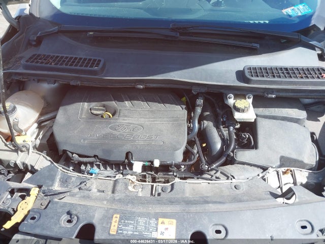 1FMCU9GDXJUD24948 Ford ESCAPE SE