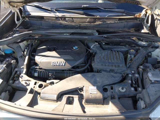 2016 BMW X1 WBXHT3C37GP881608 Photo 9