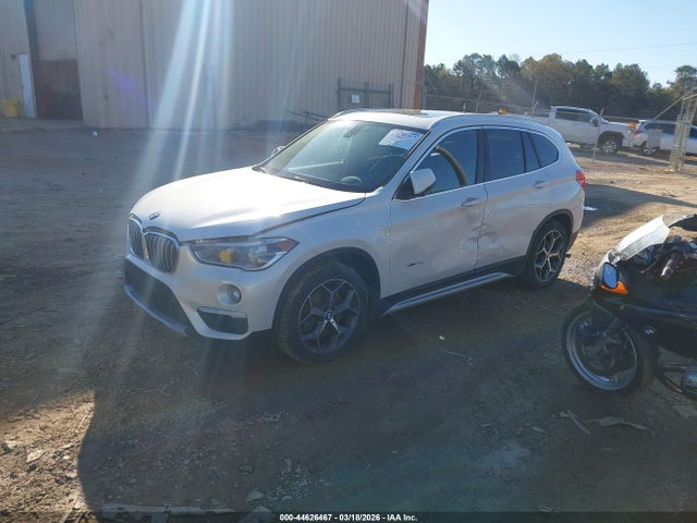 2016 BMW X1 WBXHT3C37GP881608 Photo 1