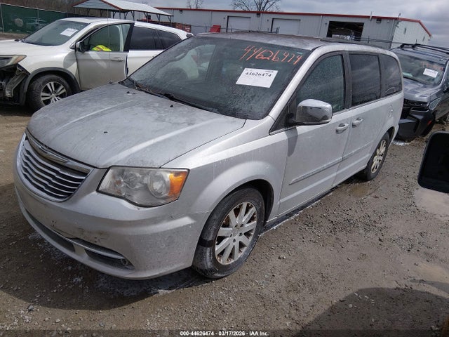 2011 Chrysler Town & Country Touring-l მანქანა იყიდება აუქციონზე, vin: 2A4RR8DG2BR798975, აუქციონის ნომერი: 44626474