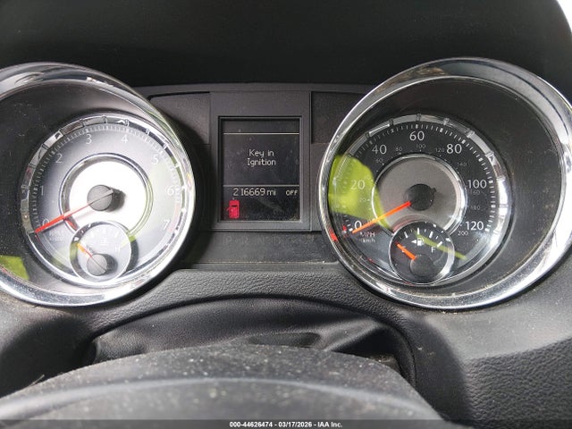 2011 Chrysler Town & Country Touring-l მანქანა იყიდება აუქციონზე, vin: 2A4RR8DG2BR798975, აუქციონის ნომერი: 44626474